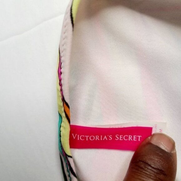 Victoria Secret Bikini - Colourful leaves - Picture 7 of 8